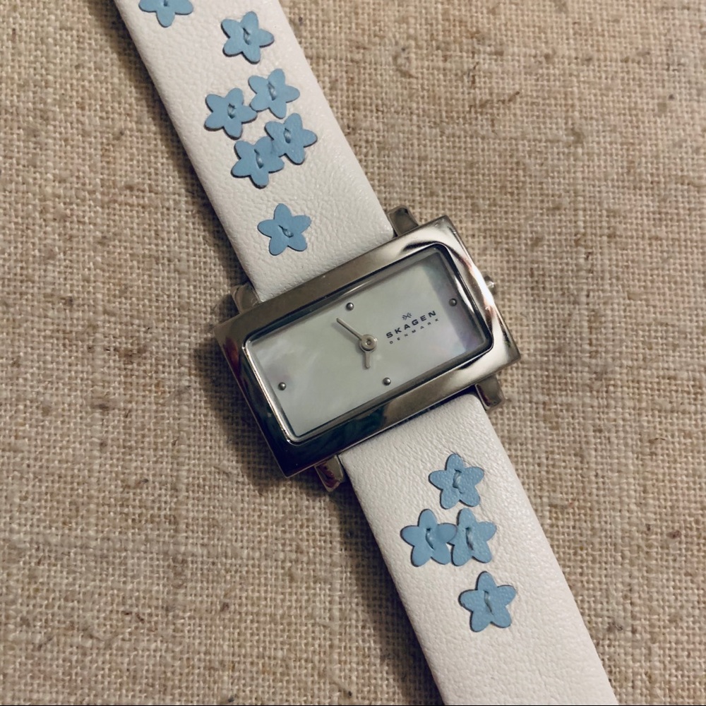 Skagen Watch - Picture 2 of 4
